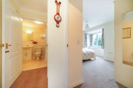 Fishers Court Peppard Road, Emmer Green, Image 8