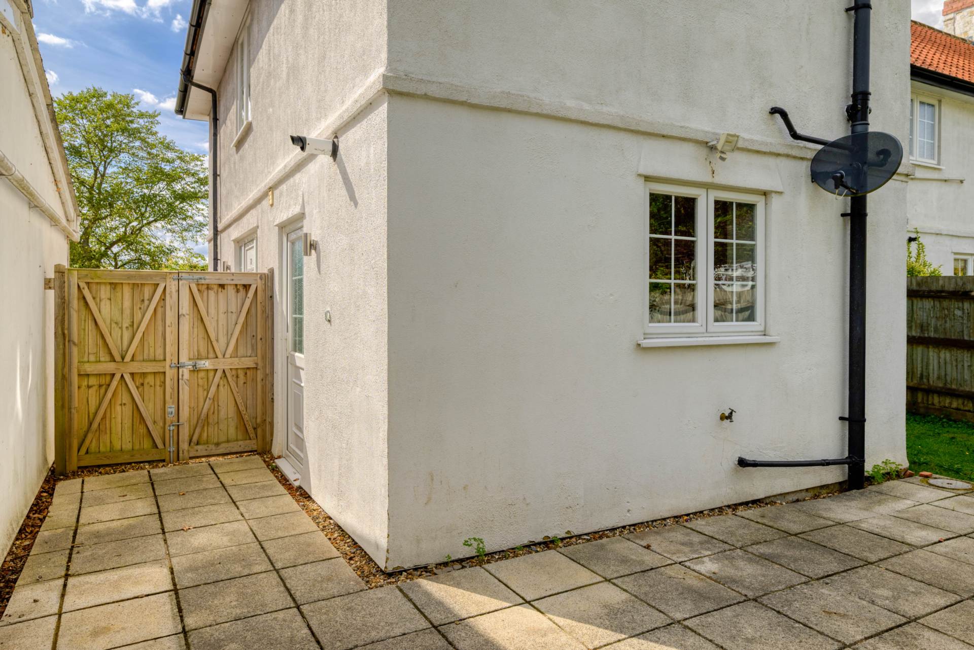Kidmore End Road, Emmer Green, Image 20