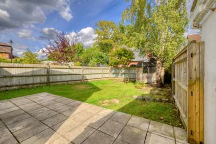 Kidmore End Road, Emmer Green, Image 18