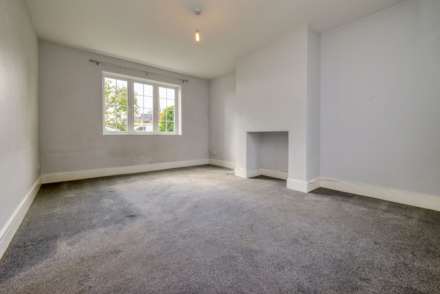 Kidmore End Road, Emmer Green, Image 2