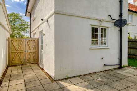 Kidmore End Road, Emmer Green, Image 20