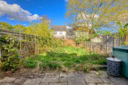Kidmore End Road, Emmer Green, Image 12