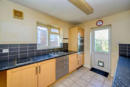 Kidmore End Road, Emmer Green, Image 5