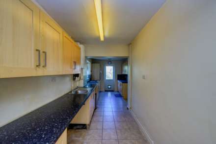 Kidmore End Road, Emmer Green, Image 6