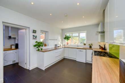 Upper Woodcote, Caversham Heights, Image 12