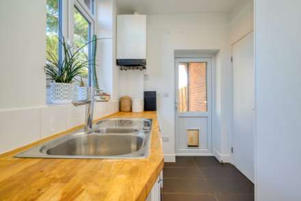 Upper Woodcote, Caversham Heights, Image 16