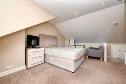 Hemdean Road, Caversham, Image 13