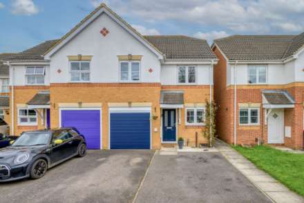 3 Bedroom Semi-Detached, Denbeigh Place, Reading