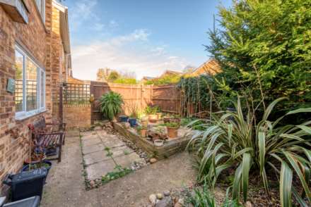Odiham Avenue, Caversham Park, Image 13