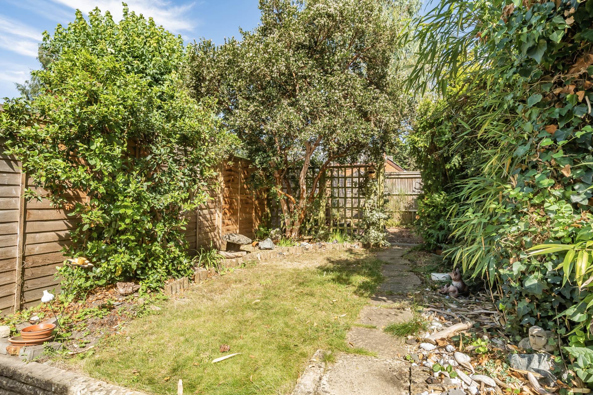 Kidmore End Road, Emmer Green, Image 3