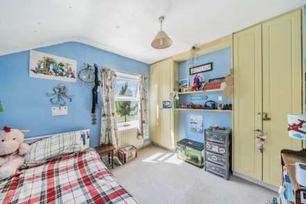 Kidmore End Road, Emmer Green, Image 10