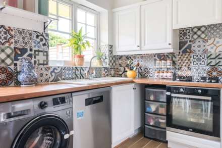 Clonmel Close, Caversham, Image 2