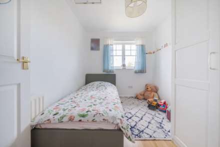 Clonmel Close, Caversham, Image 8