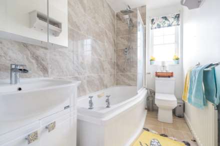 Clonmel Close, Caversham, Image 9