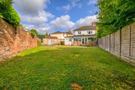 Cawsam Gardens, Caversham, Image 13