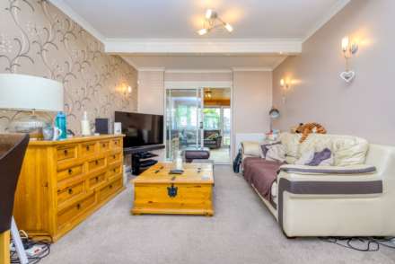 Cawsam Gardens, Caversham, Image 5