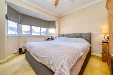 Cawsam Gardens, Caversham, Image 9