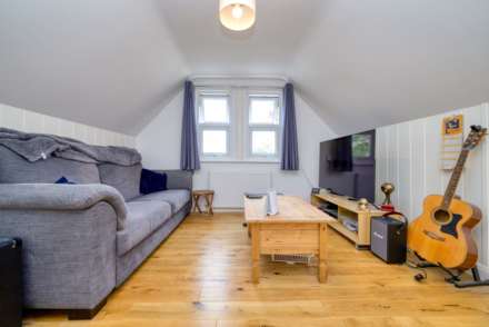 Henley Road, Caversham, Image 2