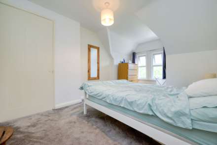 Henley Road, Caversham, Image 4