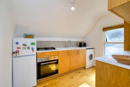 Henley Road, Caversham, Image 7