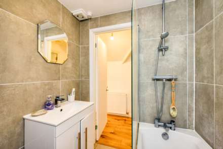 Henley Road, Caversham, Image 9