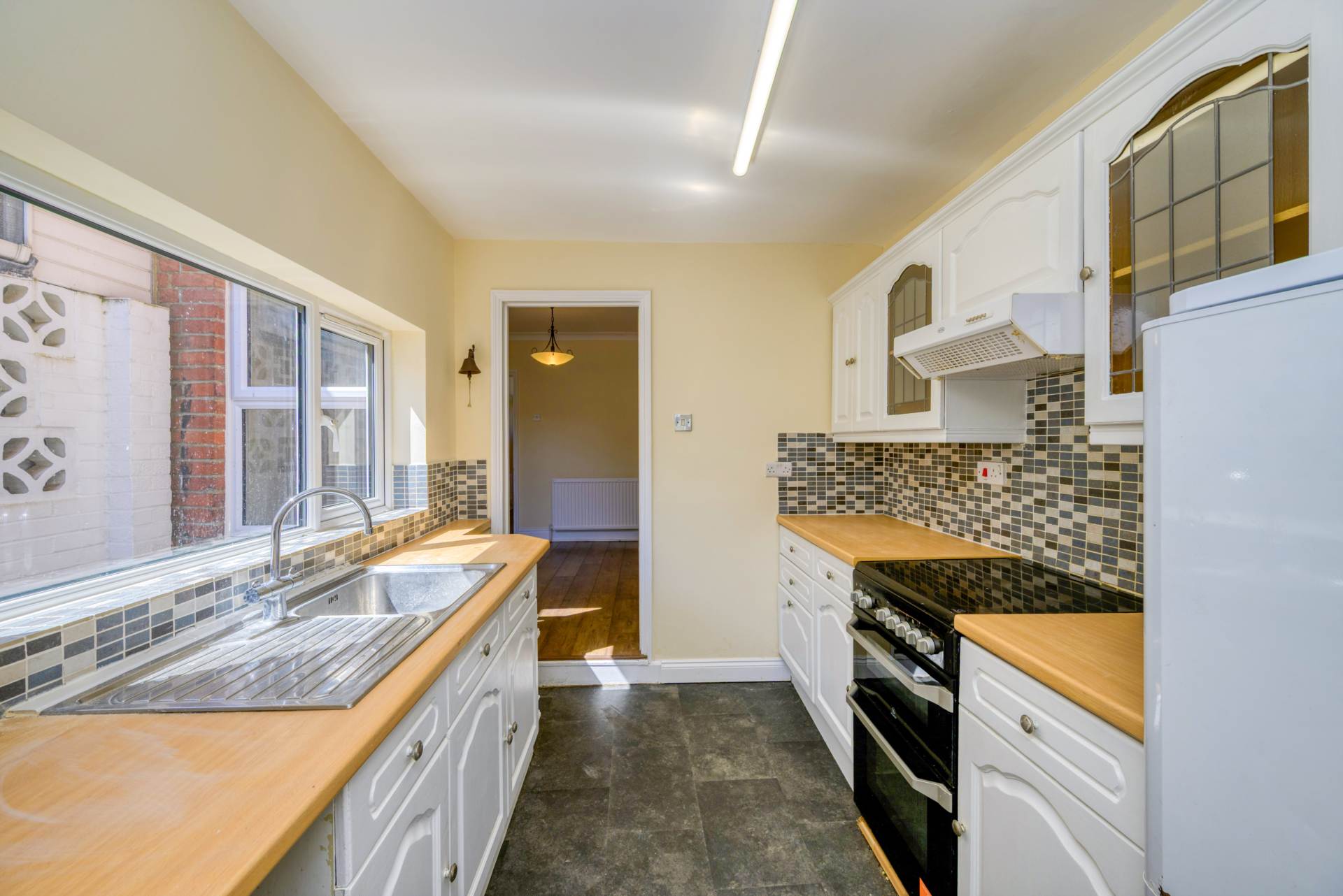 Briants Avenue, Caversham, Image 7