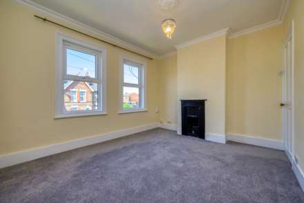 Briants Avenue, Caversham, Image 10