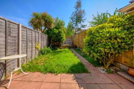 Briants Avenue, Caversham, Image 14