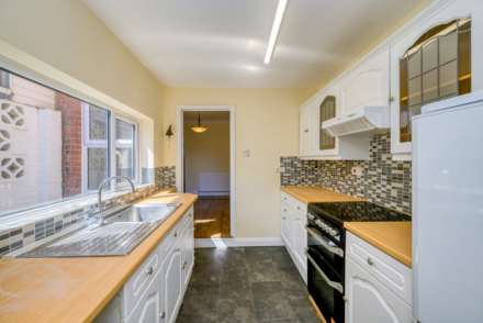 Briants Avenue, Caversham, Image 7