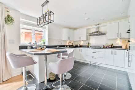 Gosbrook Road, Caversham, Image 2