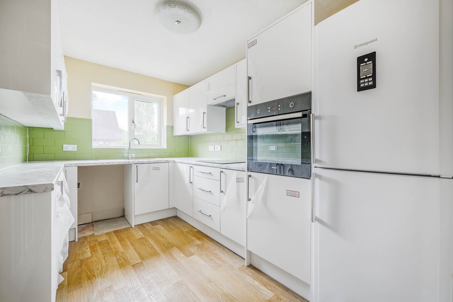 Chiltern Court, Emmer Green, Image 6