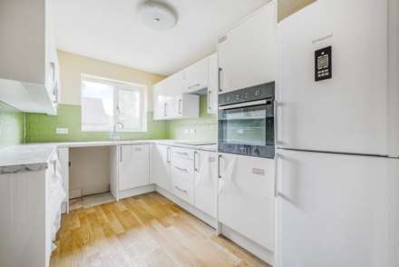 Chiltern Court, Emmer Green, Image 6