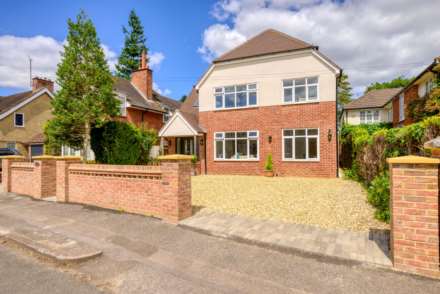 5 Bedroom Detached, St. Andrews Road, Caversham Heights
