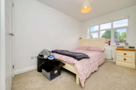 St. Andrews Road, Caversham Heights, Image 14