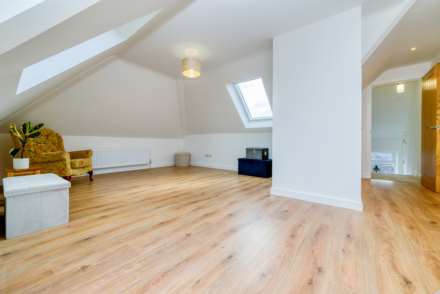 St. Andrews Road, Caversham Heights, Image 20