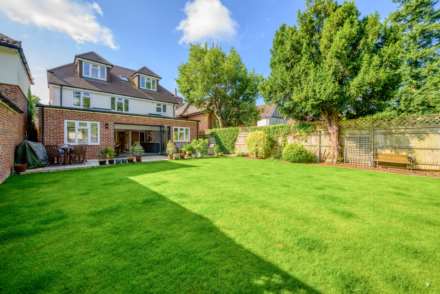 St. Andrews Road, Caversham Heights, Image 25