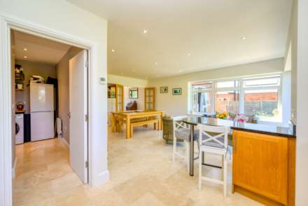 Upper Woodcote Road, Caversham Heights, Image 10
