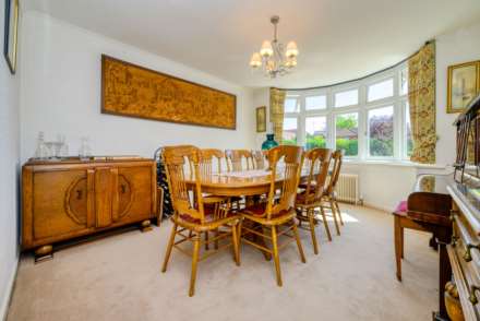 Upper Woodcote Road, Caversham Heights, Image 12