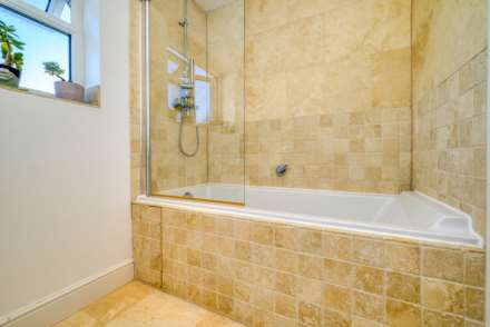 Upper Woodcote Road, Caversham Heights, Image 26