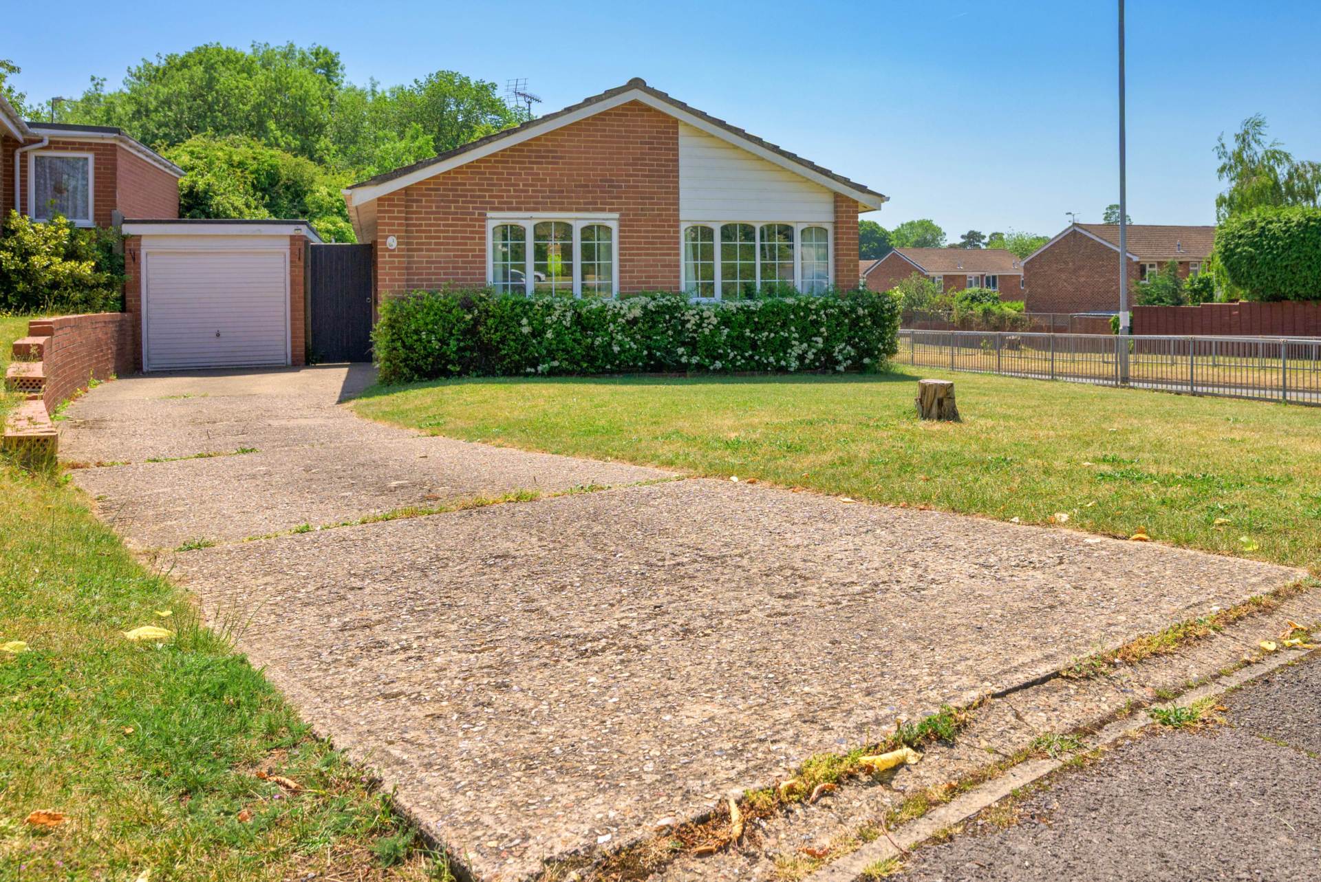 Littlestead Close, Caversham Park, Image 17