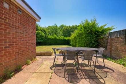 Littlestead Close, Caversham Park, Image 16