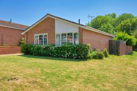 Littlestead Close, Caversham Park, Image 18