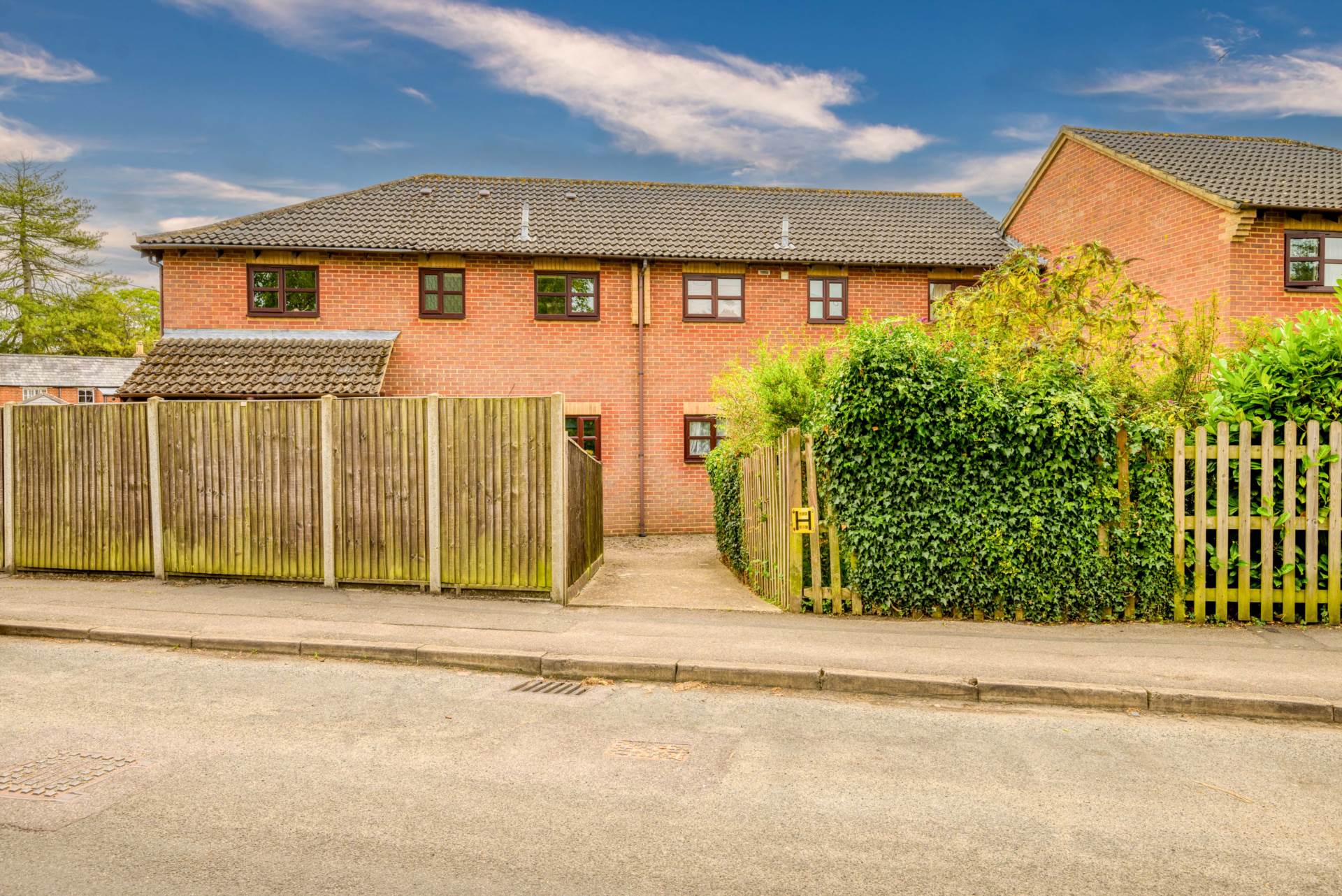 Unity Court, Emmer Green, Image 12