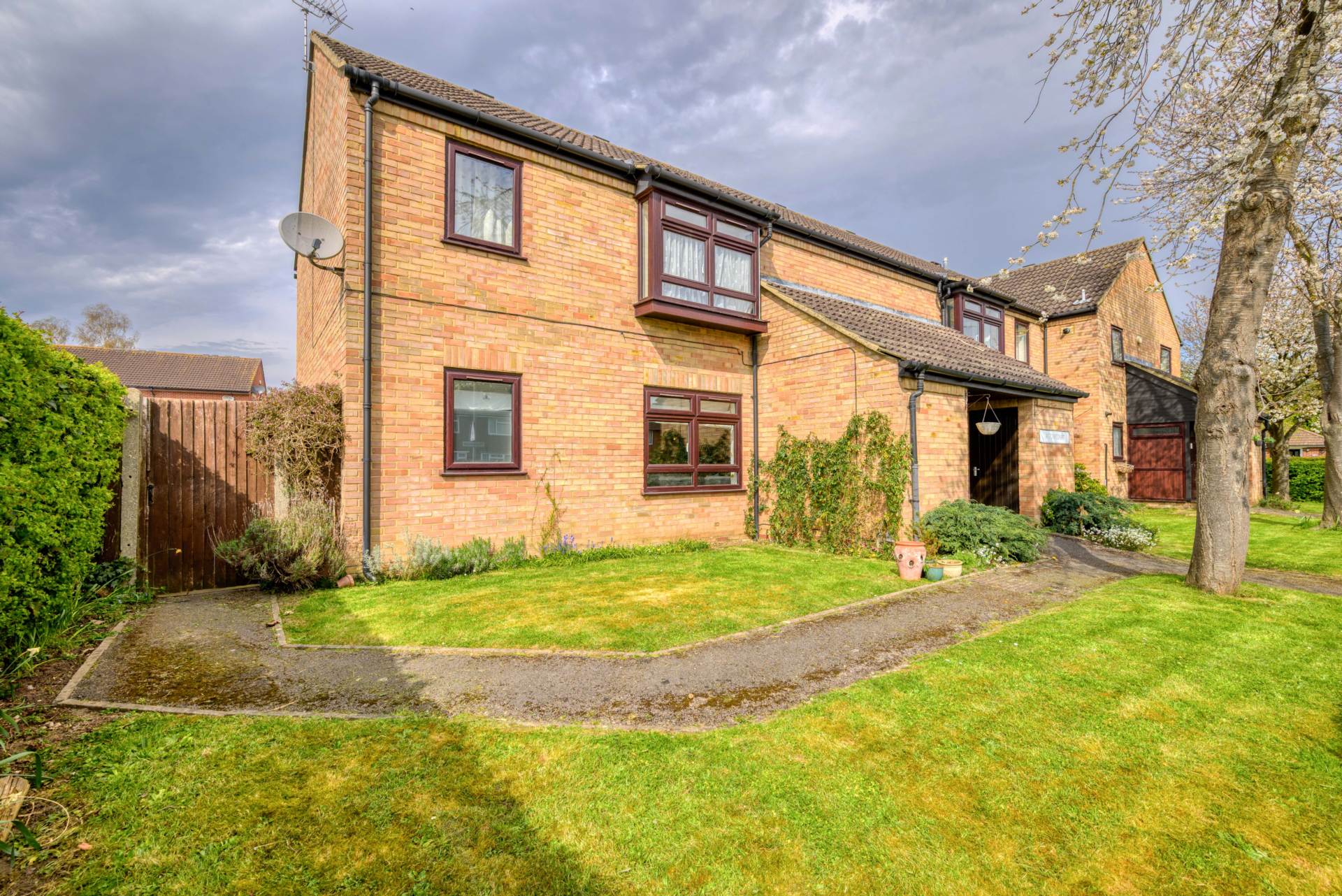 Aston Court, Reading, Image 1