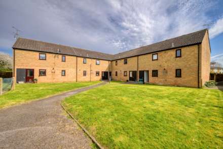 Aston Court, Reading, Image 12