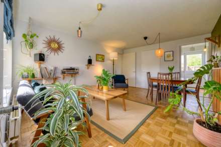 Aston Court, Reading, Image 3