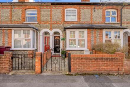 2 Bedroom Terrace, Swansea Road, Reading