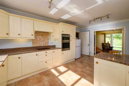 St Peter's Avenue, Caversham Heights, Image 12