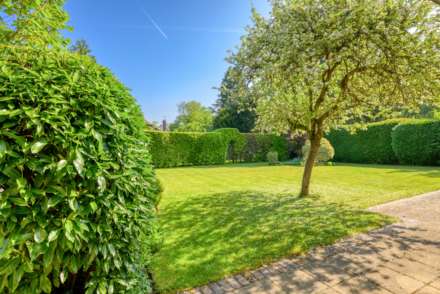 St Peter's Avenue, Caversham Heights, Image 21