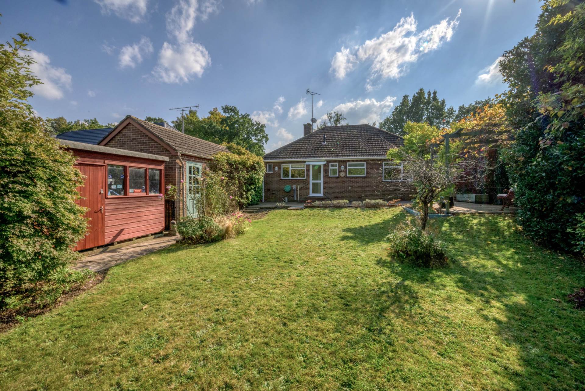 Chazey Road, Caversham Heights, Image 25